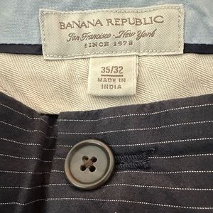 Banana Republic Men’s slacks / gently used.